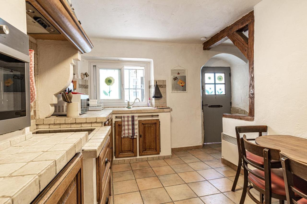 Maison De Village Au Coeur De LʼIsle-sur-la-Sorgue Eksteriør billede